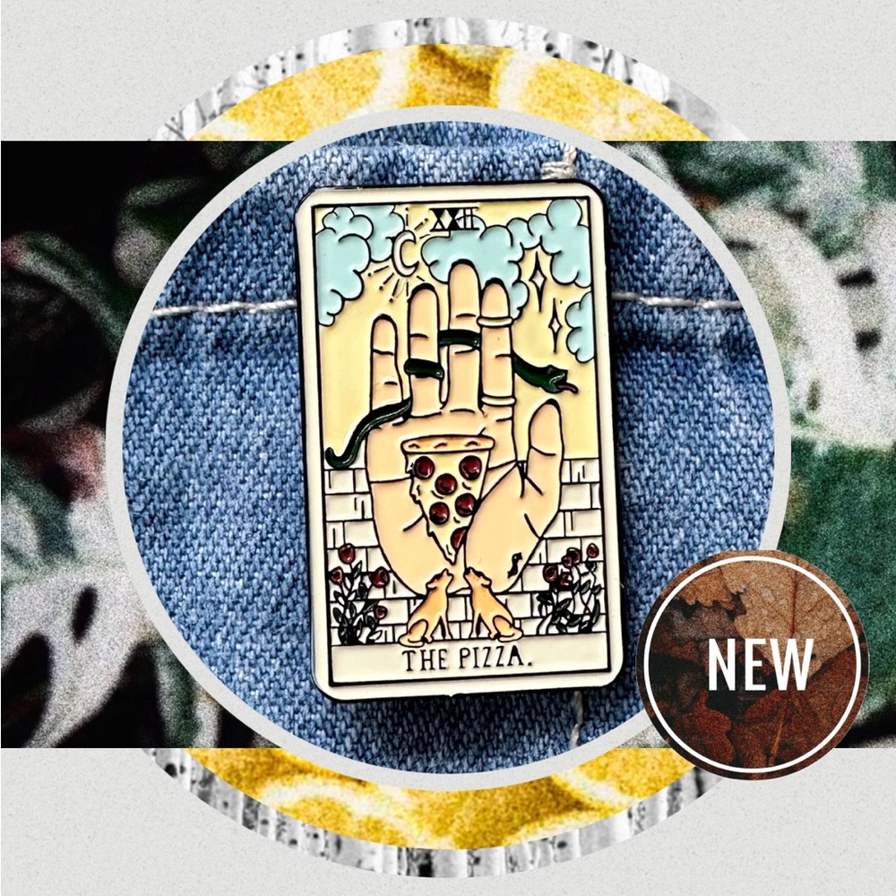 Tarot Card Enamel Pin - The Pizza